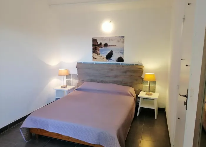 奥罗山公寓酒店 2* 维琪奥港